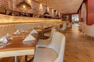 thumbnail: Restaurant