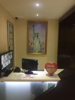Sunrise Hotel Cameria