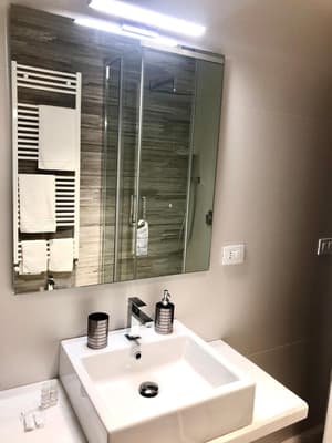 thumbnail: Bathroom