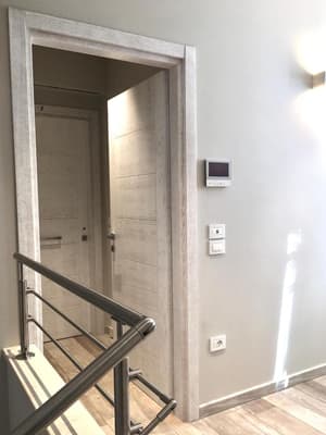 thumbnail: Interior
