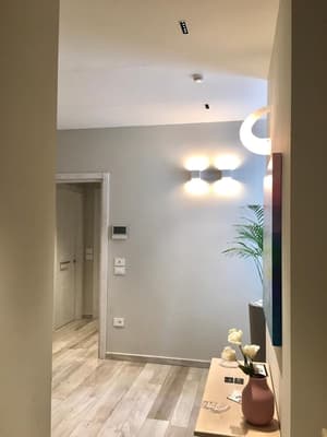 thumbnail: Interior