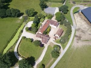 thumbnail: Property grounds