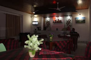 thumbnail: Bar (on property)