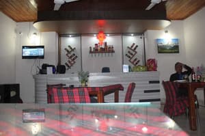 thumbnail: Bar (on property)