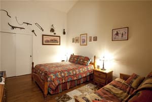 thumbnail: General view