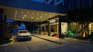 thumbnail: Exterior