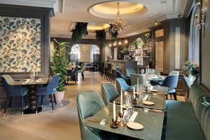 thumbnail: Restaurant