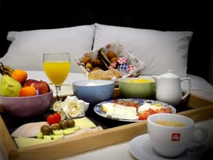 thumbnail: Breakfast area
