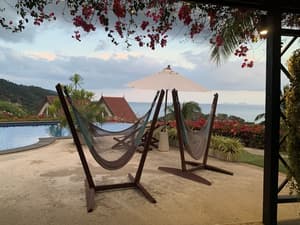 thumbnail: Infinity pool