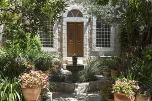 thumbnail: Exterior