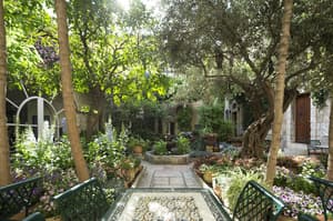 thumbnail: Exterior