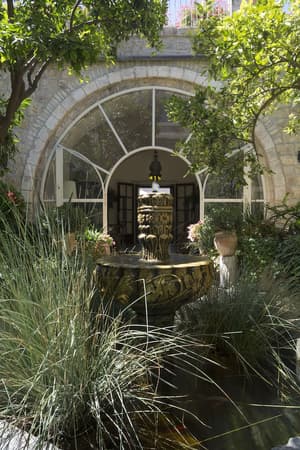 thumbnail: Exterior