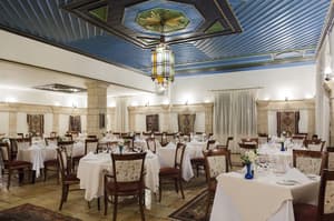thumbnail: Restaurant