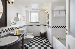thumbnail: Bathroom