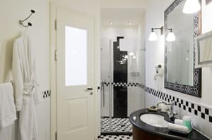 thumbnail: Bathroom