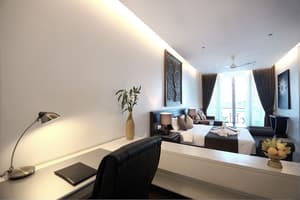 thumbnail: Interior entrance