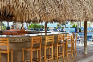 thumbnail: Bar (on property)