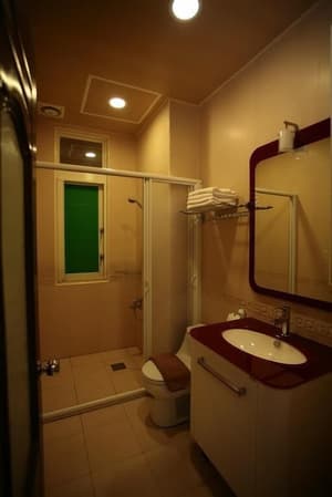 thumbnail: Bathroom
