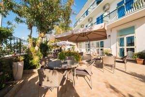 thumbnail: Terrace/patio