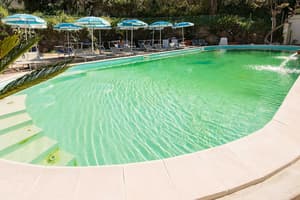 thumbnail: Front of property