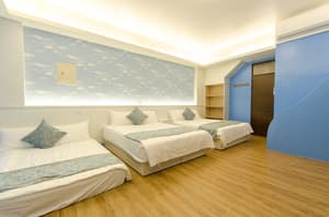 thumbnail: Room