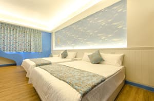 thumbnail: Room