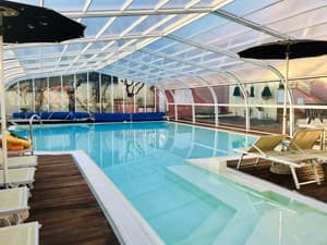 thumbnail: Indoor/outdoor pool