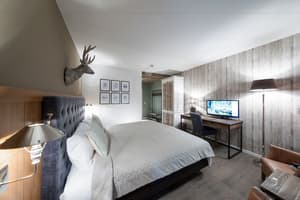 thumbnail: Room
