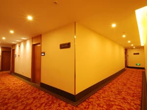 thumbnail: Hallway