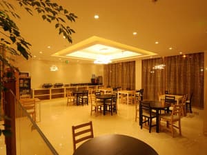 thumbnail: Restaurant