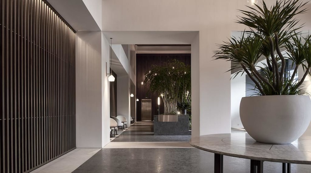 Concierge desk