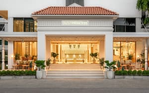 thumbnail: Front of property