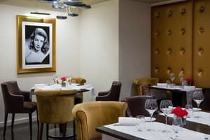 thumbnail: Restaurant