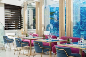 thumbnail: Restaurant