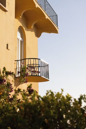 thumbnail: Exterior detail