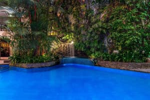 thumbnail: Pool