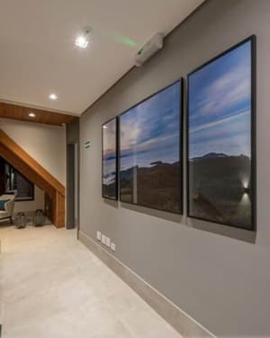 thumbnail: Interior detail