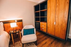 thumbnail: Room