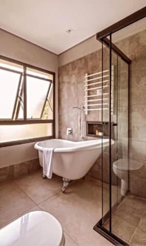 thumbnail: Deep soaking bathtub