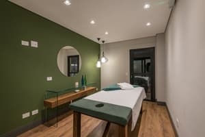 thumbnail: Massage