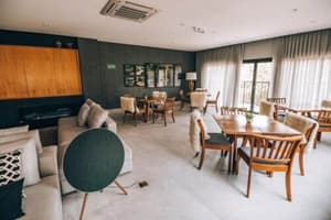thumbnail: Breakfast area