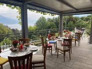 thumbnail: Breakfast area