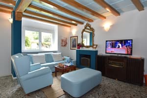 thumbnail: Living area