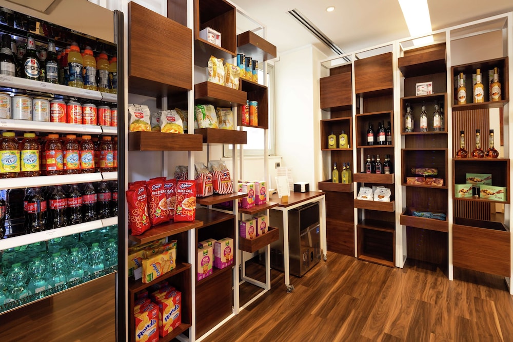 Snack bar