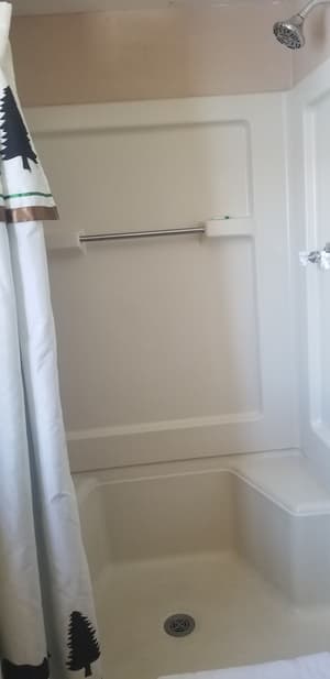 thumbnail: Bathroom shower