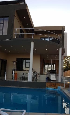 thumbnail: Outdoor pool
