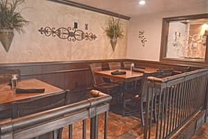 thumbnail: Family dining