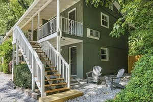 thumbnail: Exterior