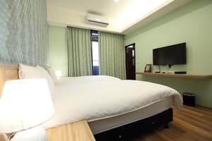 thumbnail: Room
