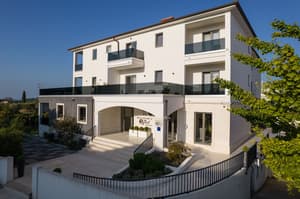 thumbnail: Property entrance